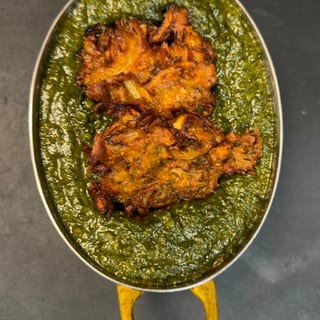 Lehsooni Tadka Saag